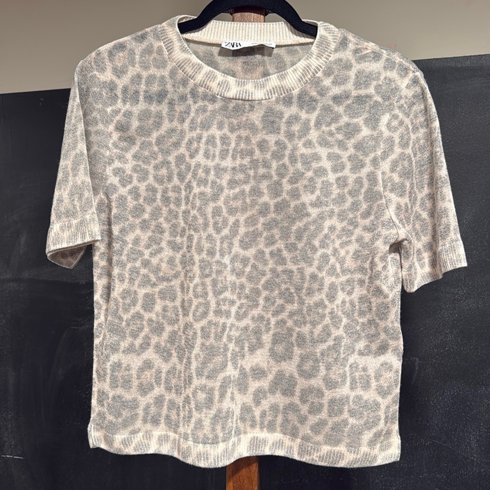 Zara women’s knot top M